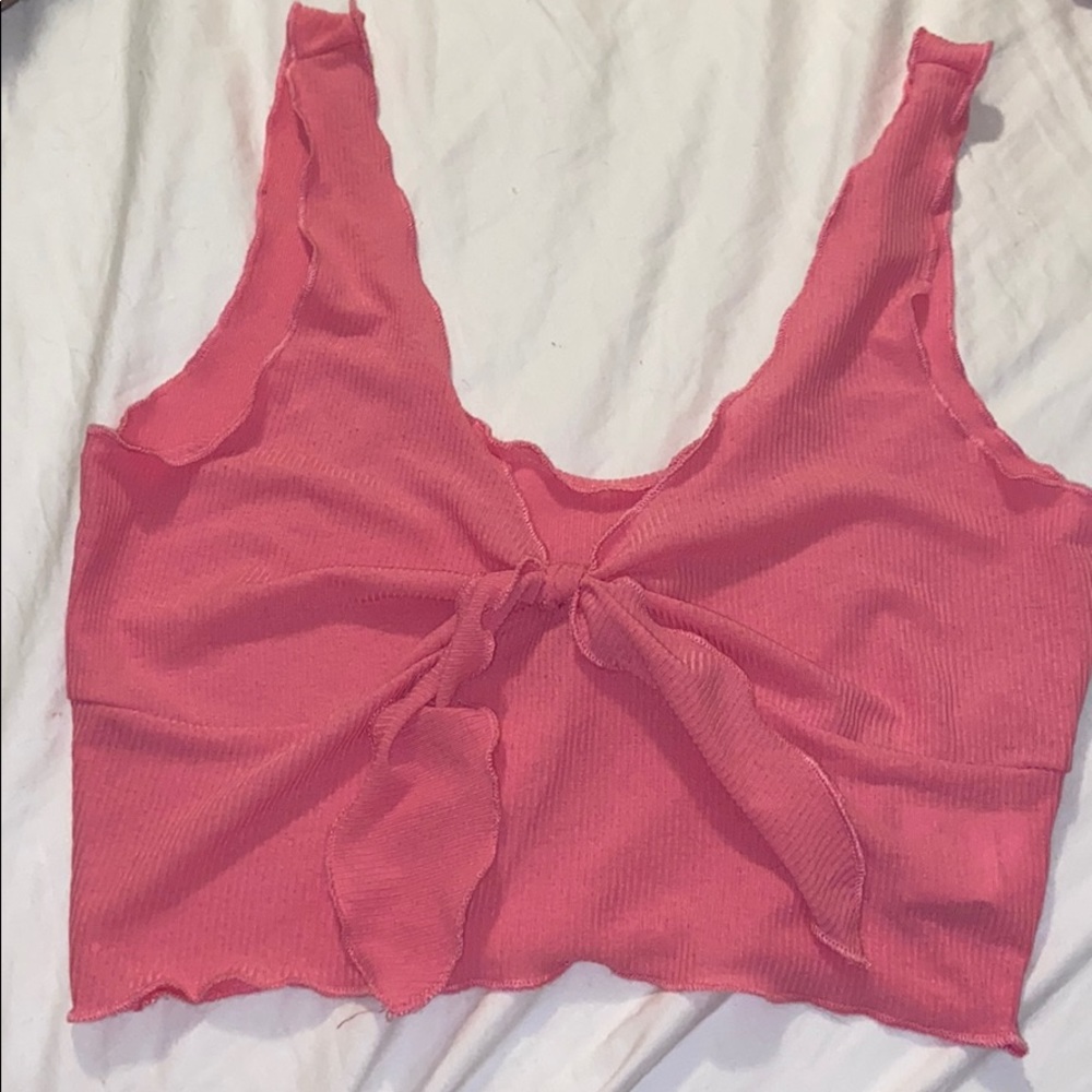 pink top